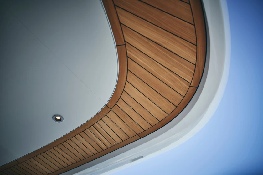 Image of jpeg-optimizer_x95-slot-2-interior-exterior-detail-5.jpg
